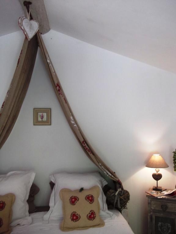 Gasthaus La Bastide Du Vallon Saumane-de-Vaucluse Zimmer foto